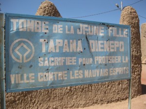 Tombuktú: Recuerdo de una joven sacrificada a los malos espíritus. 